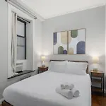 Chic Nyc Retreat By Central Park