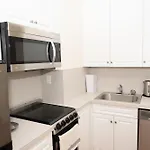 East Village Center Apartment W Full Amenities Great New York Location