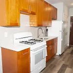 Ruby2 Room At Brighton Beach 2Min Walk To Ocean & Subway Chic Stay