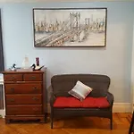 Verona Twentyone - Phoebe\'S Place