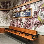 Chelsea Condo - Near Restaurants, Shops,&Trains