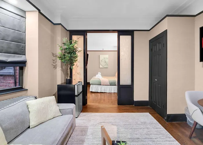 Stylish 2Br Apartment In The Heart Of The City With Gym