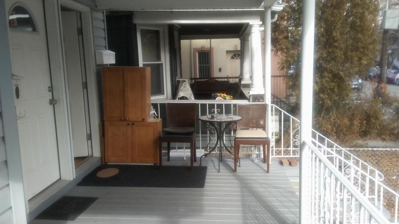 Classical American House Ở trọ