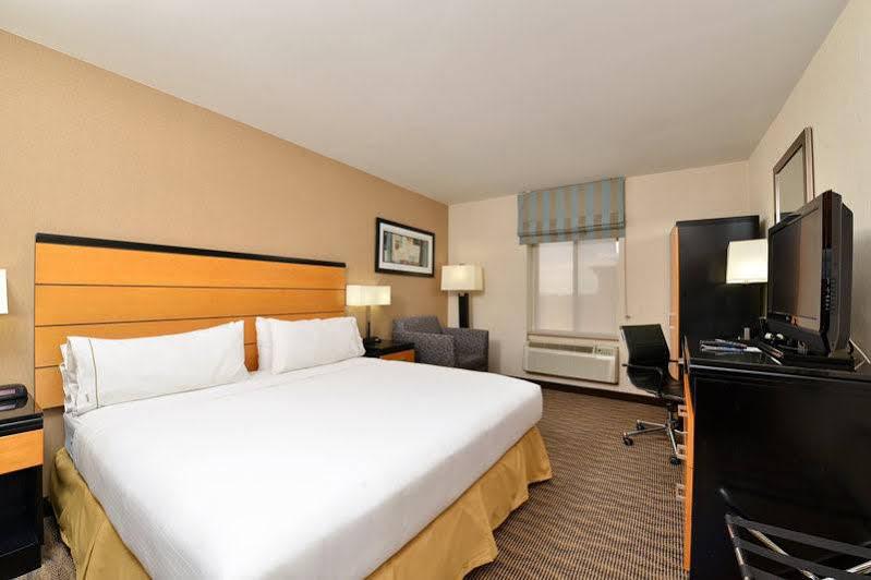 Express Kennedy Airport, An Ihg Khách sạn 3*