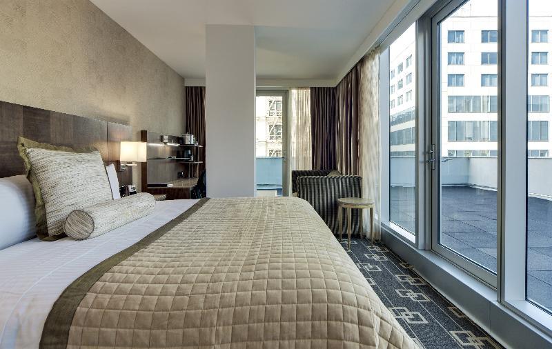 Wyndham Garden Chinatown Khách sạn 4*