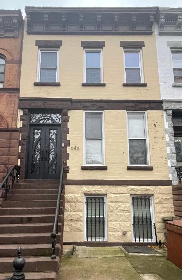 Apartamento Halsey Manor: Luxurious 2-bedroom