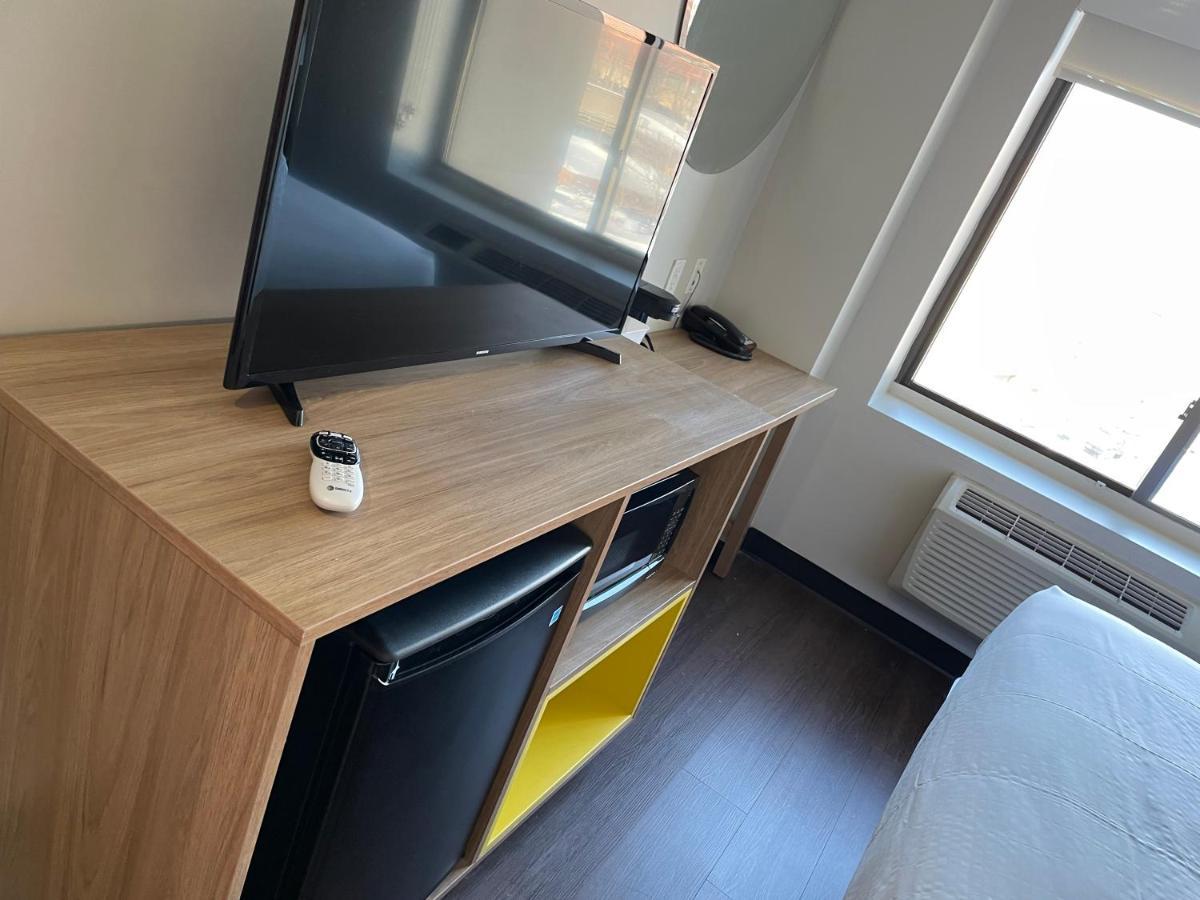 Khách sạn Days & By Wyndham Jamaica Jfk Airport 2*
