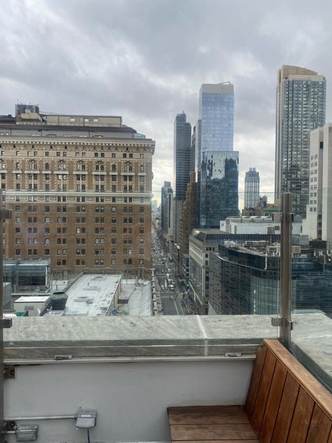 Khách sạn Sobeny Herald Square Hotel *