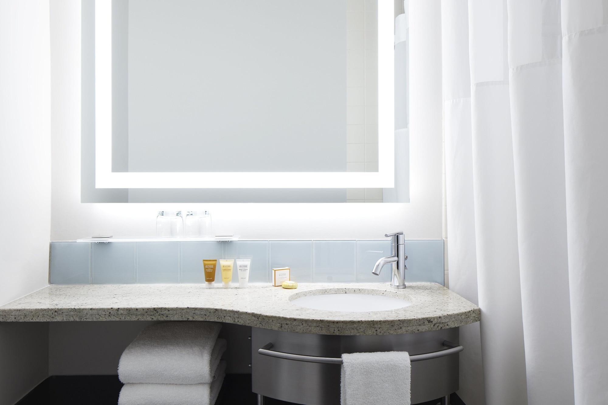 Khách sạn Club Quarters Times Square, 4*