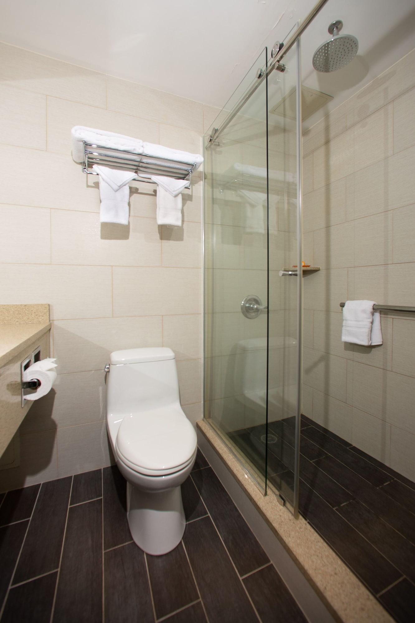 Khách sạn Le Jolie 4*