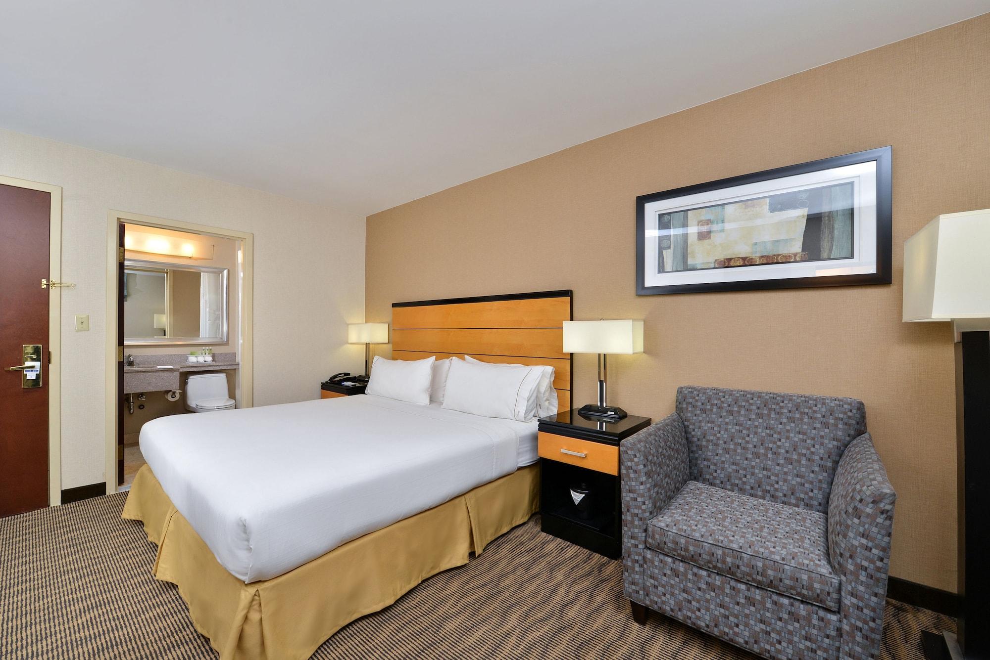 Express Kennedy Airport, An Ihg Khách sạn