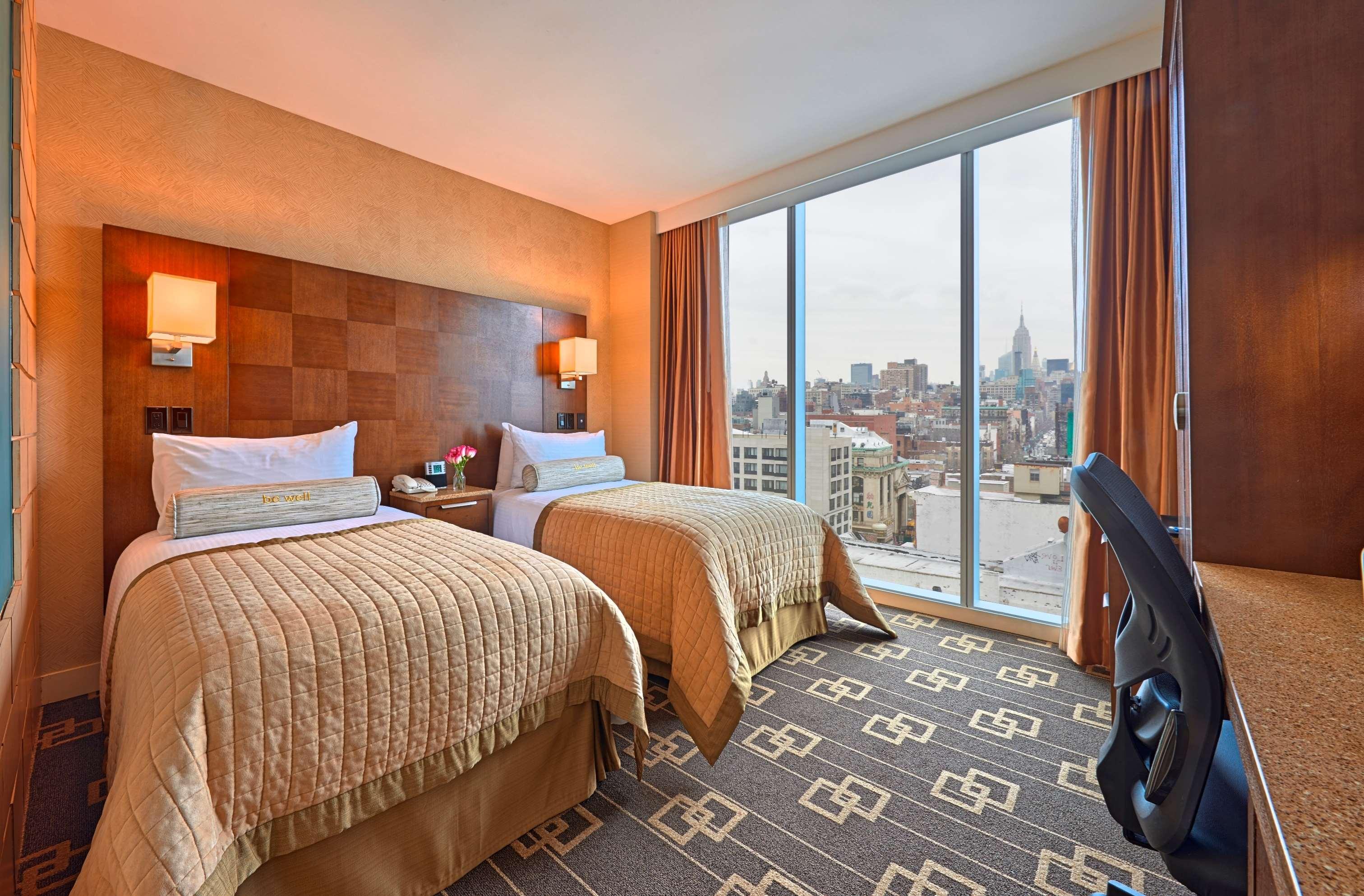 Khách sạn Wyndham Garden Chinatown 4*