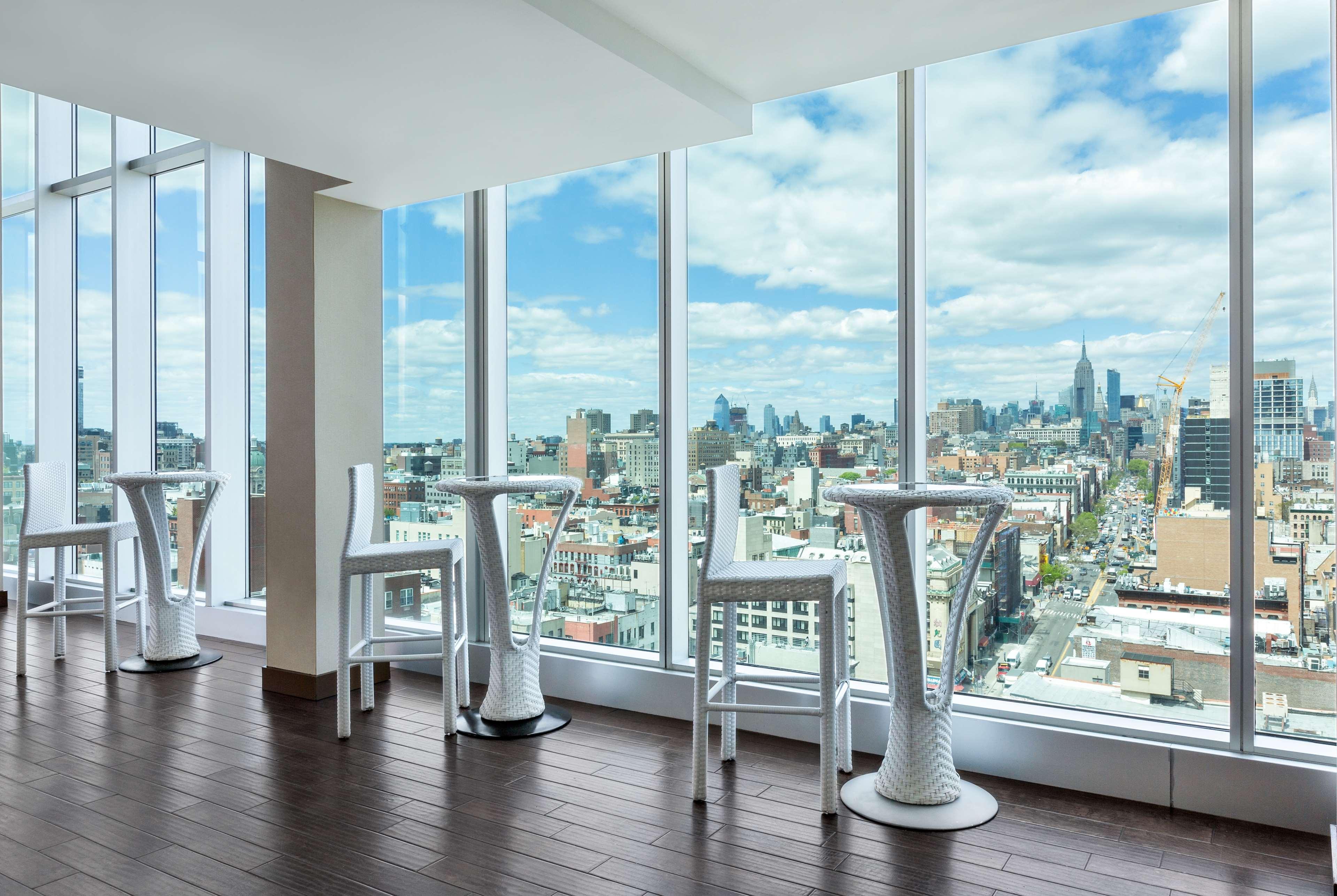 Khách sạn Wyndham Garden Chinatown 4*