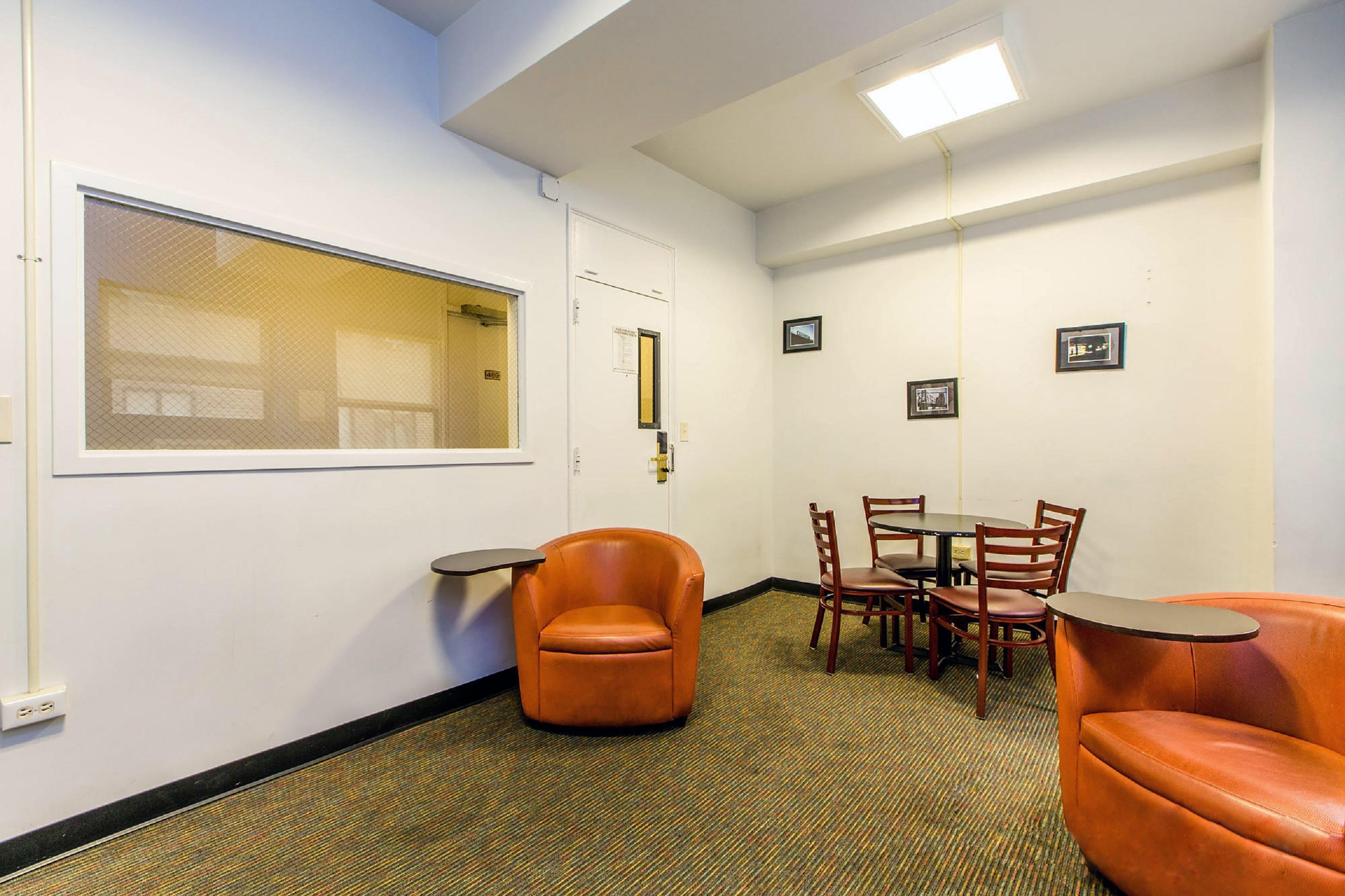 Vanderbilt Ymca Albergue *