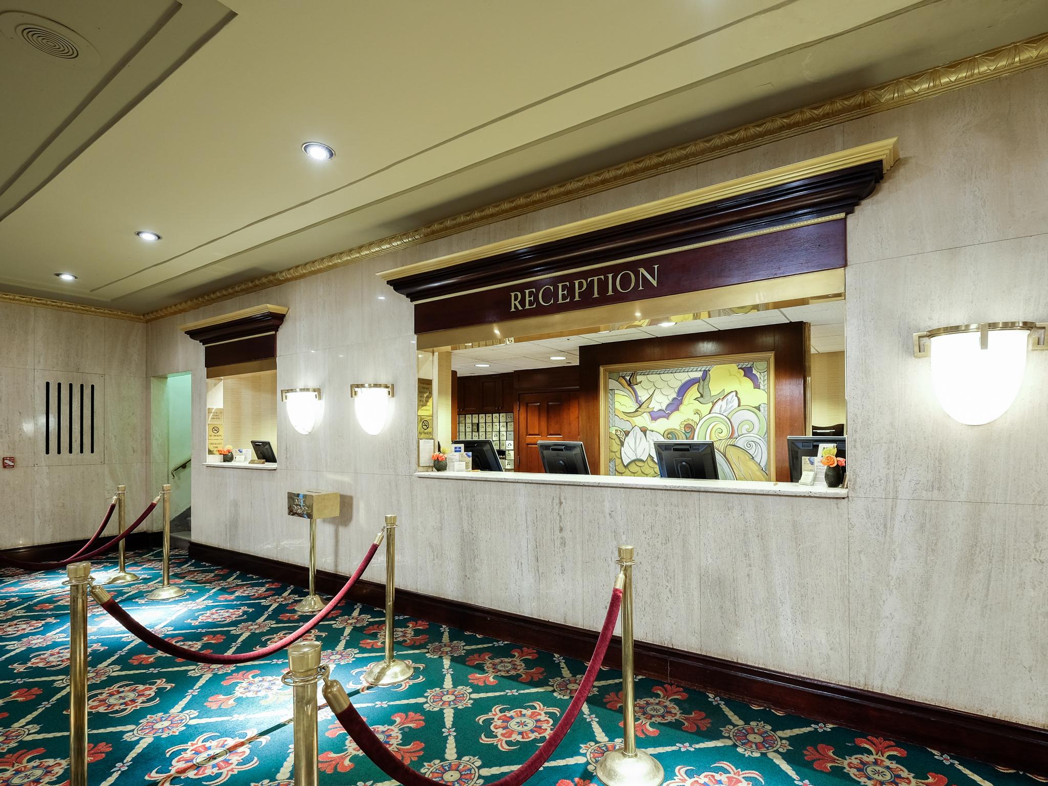 Khách sạn Wellington 3*
