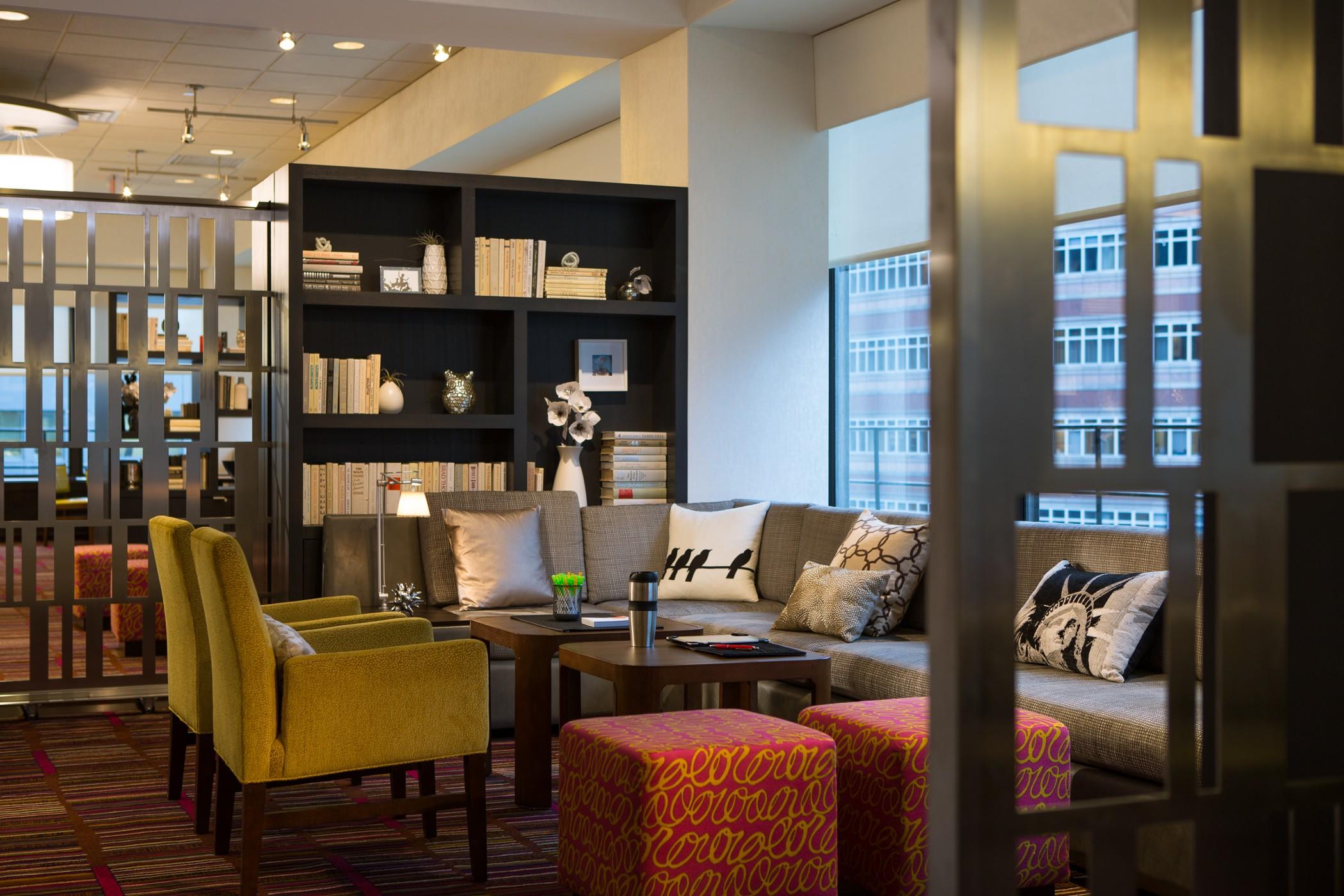 Khách sạn Courtyard Manhattan/midtown East 4*