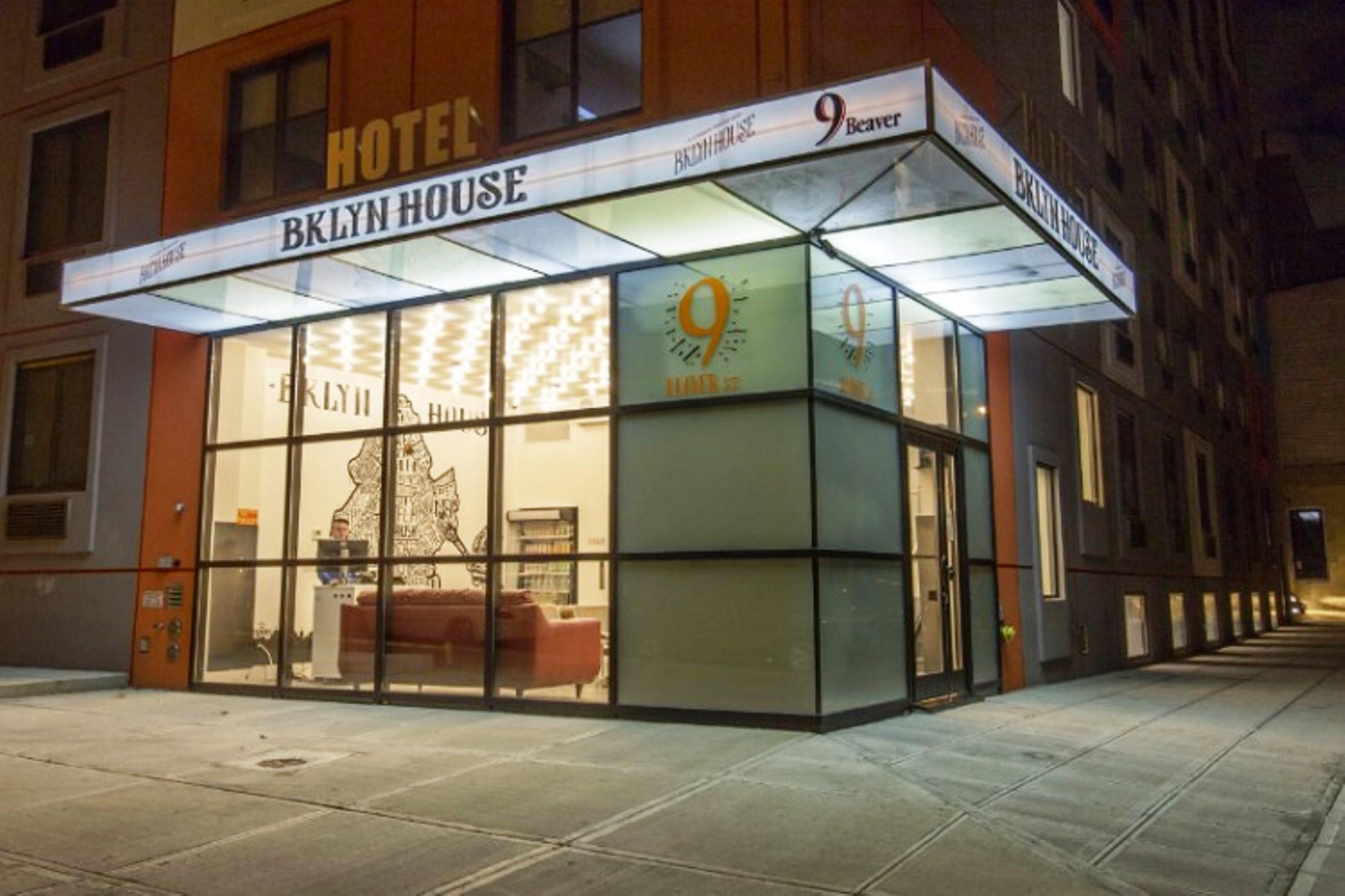 Khách sạn Bklyn House Brooklyn 3*