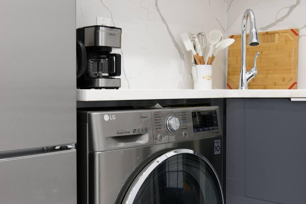 78-1d New Junior 1 Bedroom Prime Ues Wd In Unit Apartamento