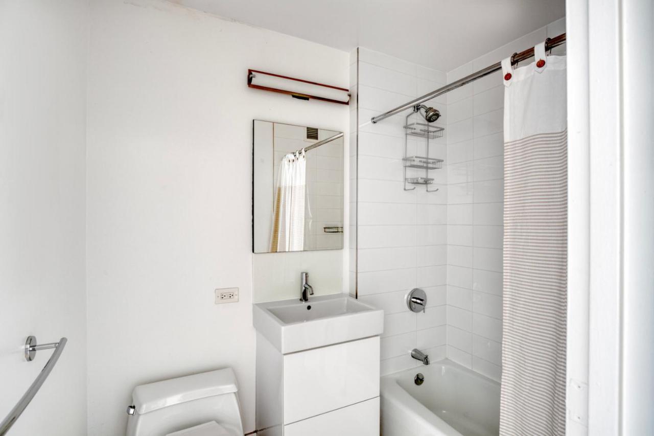 2br Nr Times Sq W Indoor Pool Gym Nyc-49 Apartamento *