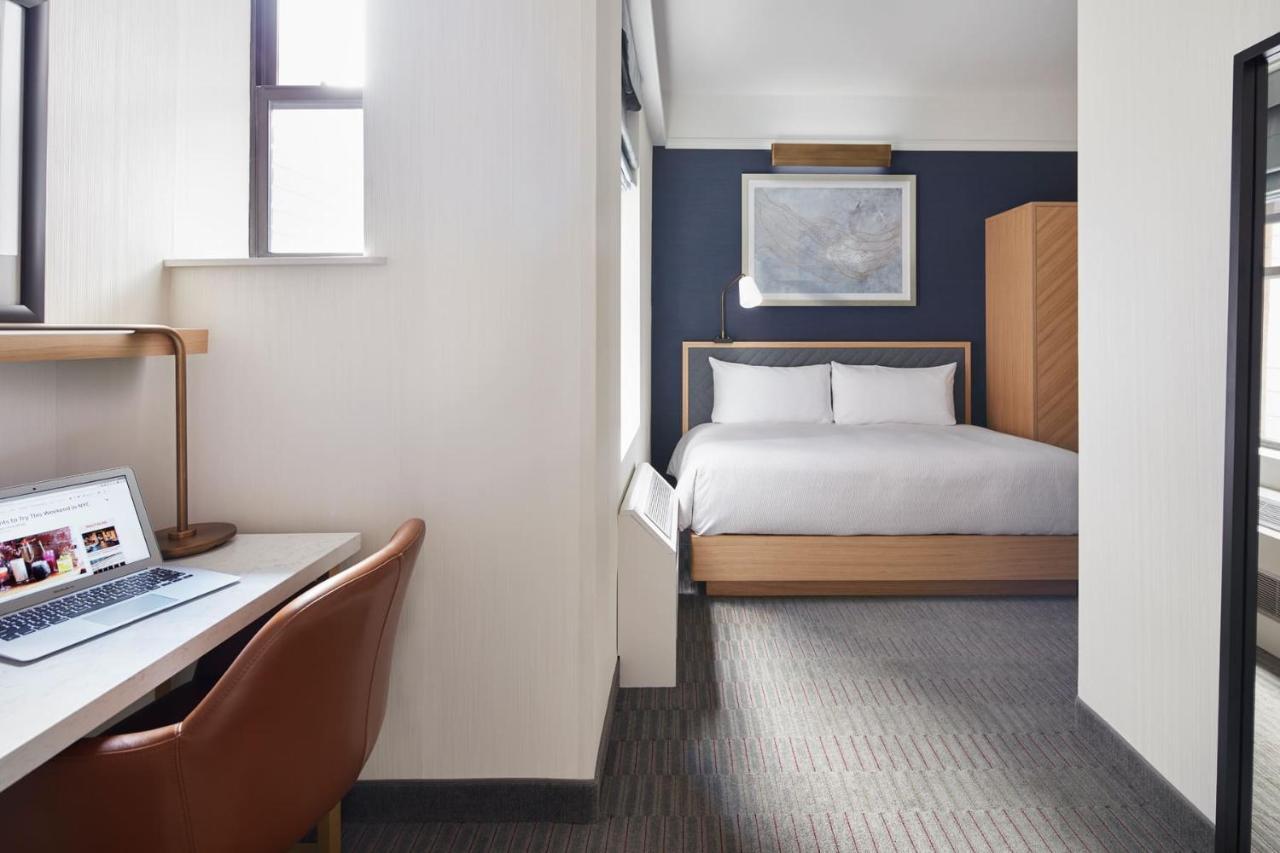 Hotel Newly Renovated At Club Quarters Times Square,