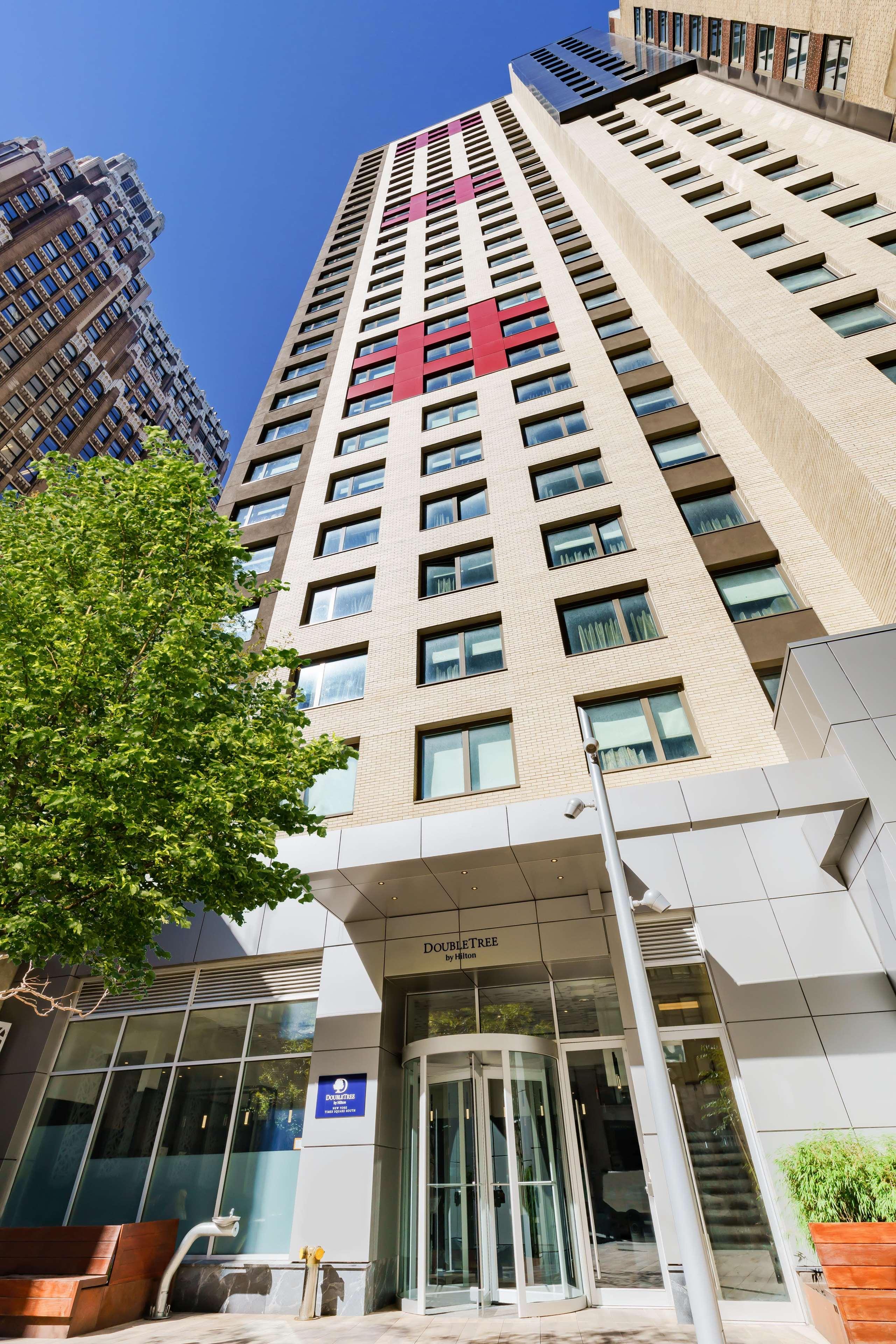 Khách sạn Doubletree By Hilton Times Square South 4*