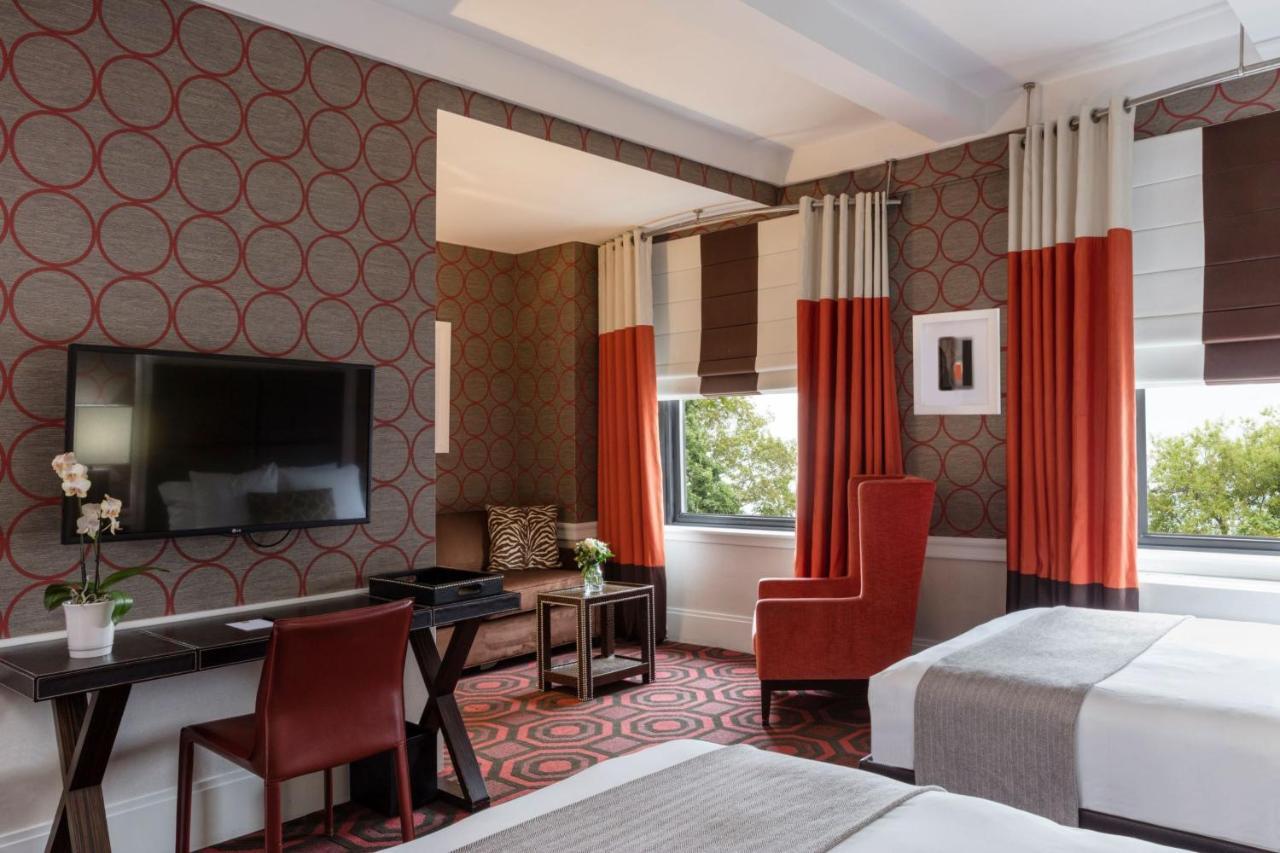 The Empire Khách sạn 4*