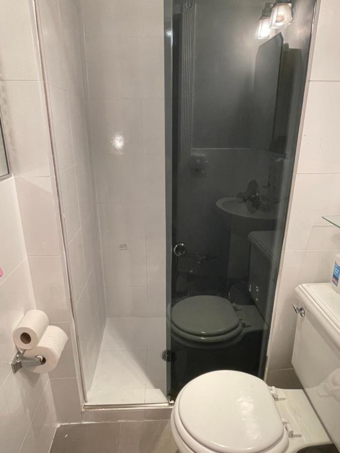 Private One Bedroom One Bathroom Căn hộ New York