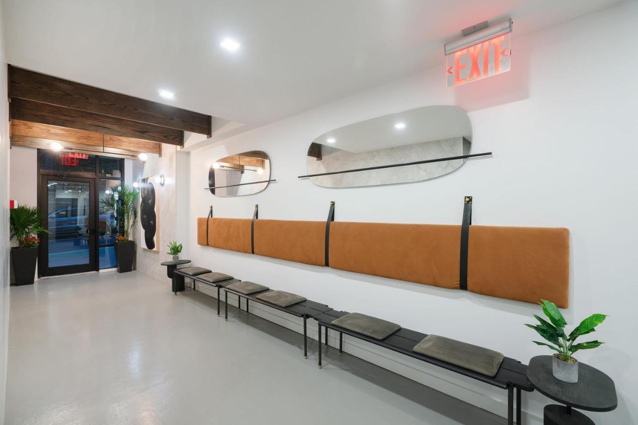 Nhà nghỉ Luxe Studio In Upper East Side With Charming Juliet Balcony New York