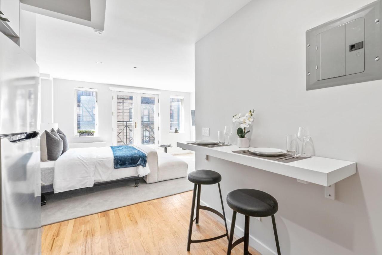 Luxe Studio In Upper East Side With Charming Juliet Balcony Nhà nghỉ *