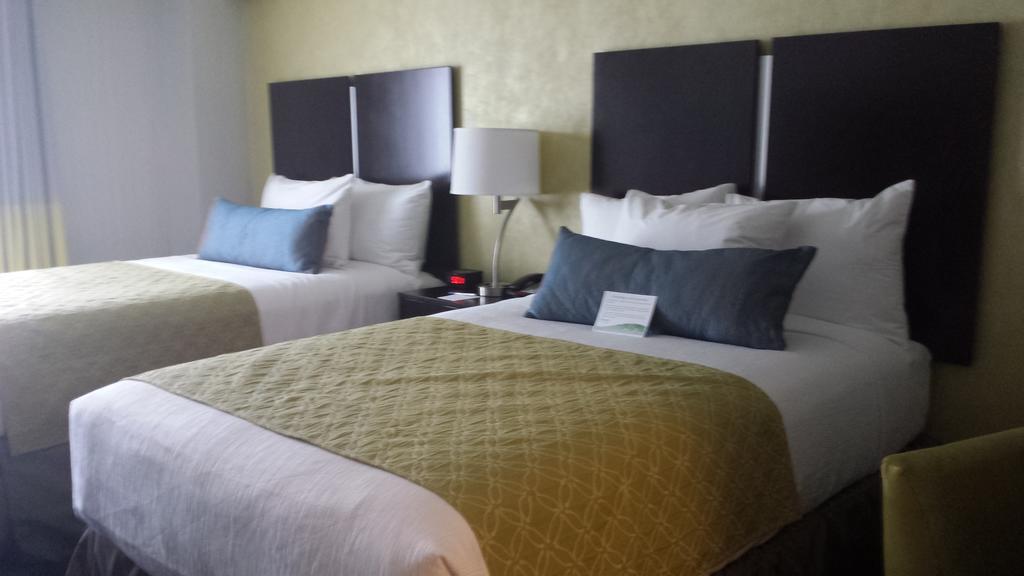 Khách sạn Best Western Plus Laguardia Airport