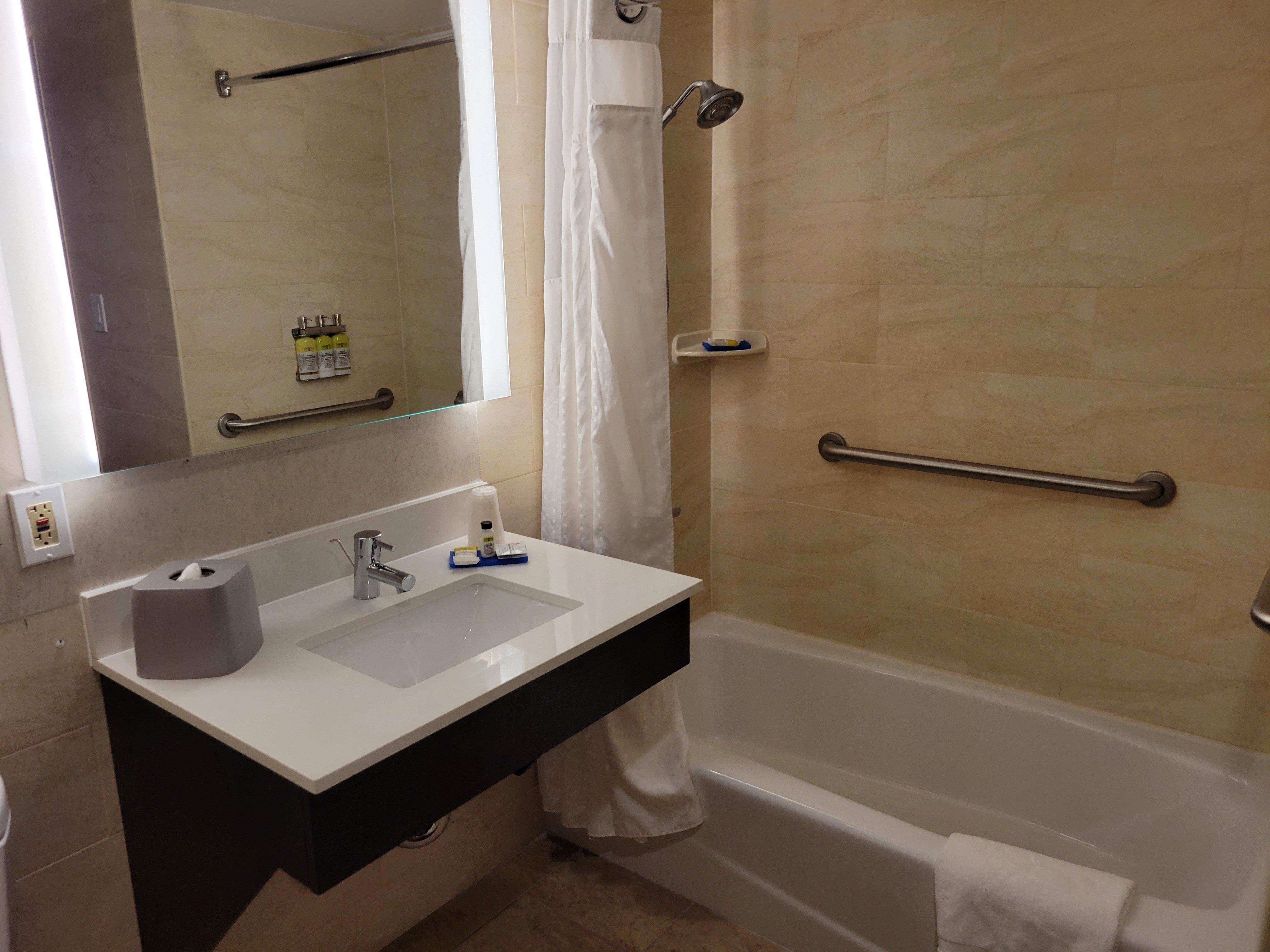 Hotel Express Maspeth By Ihg Nova York