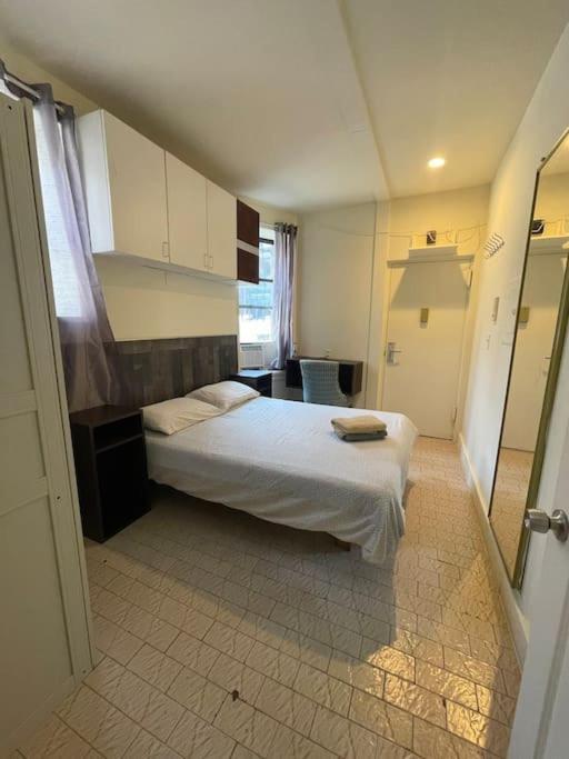 2b Close Apartment *