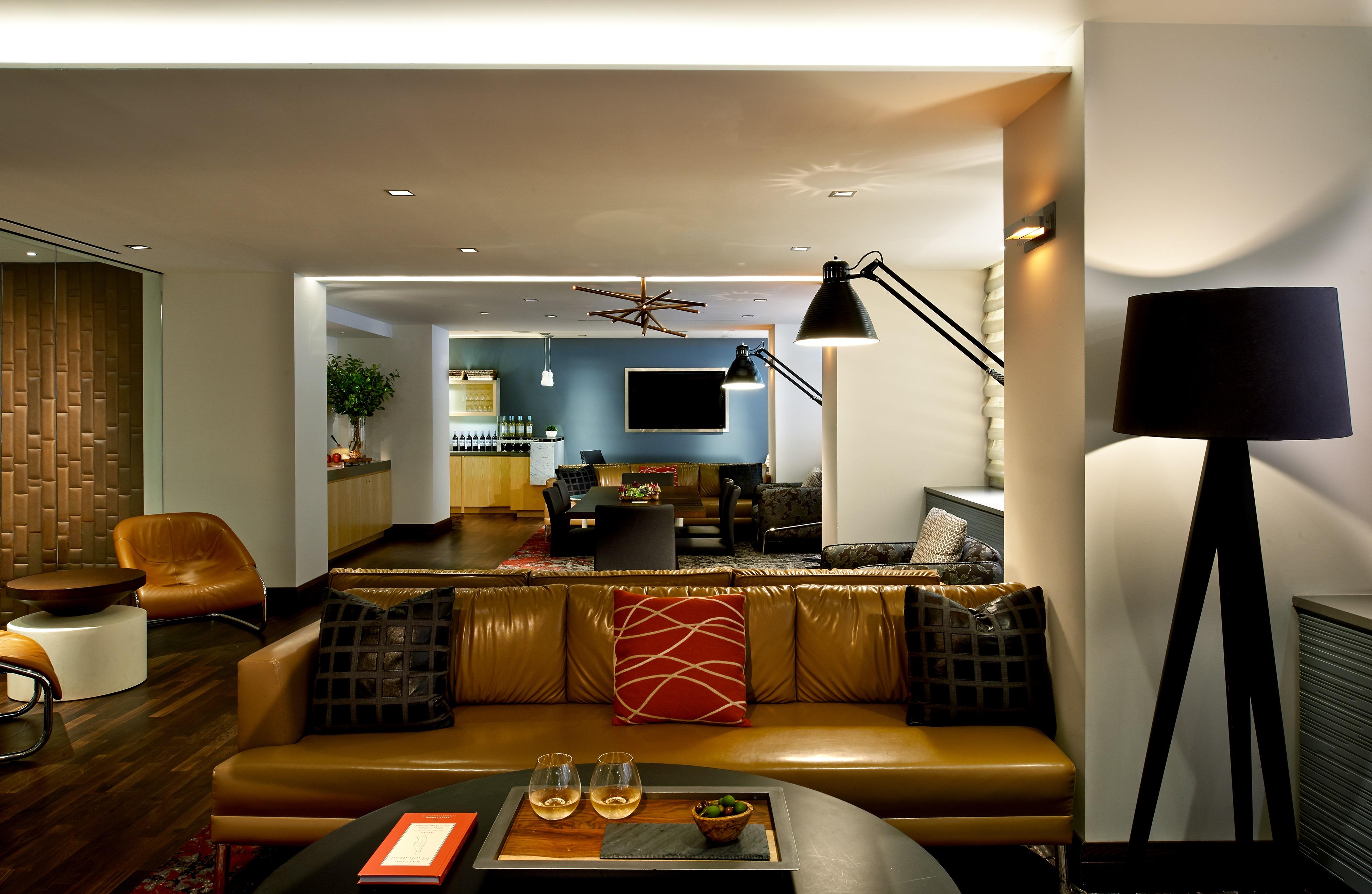 Khách sạn The Fifty Sonesta 4*