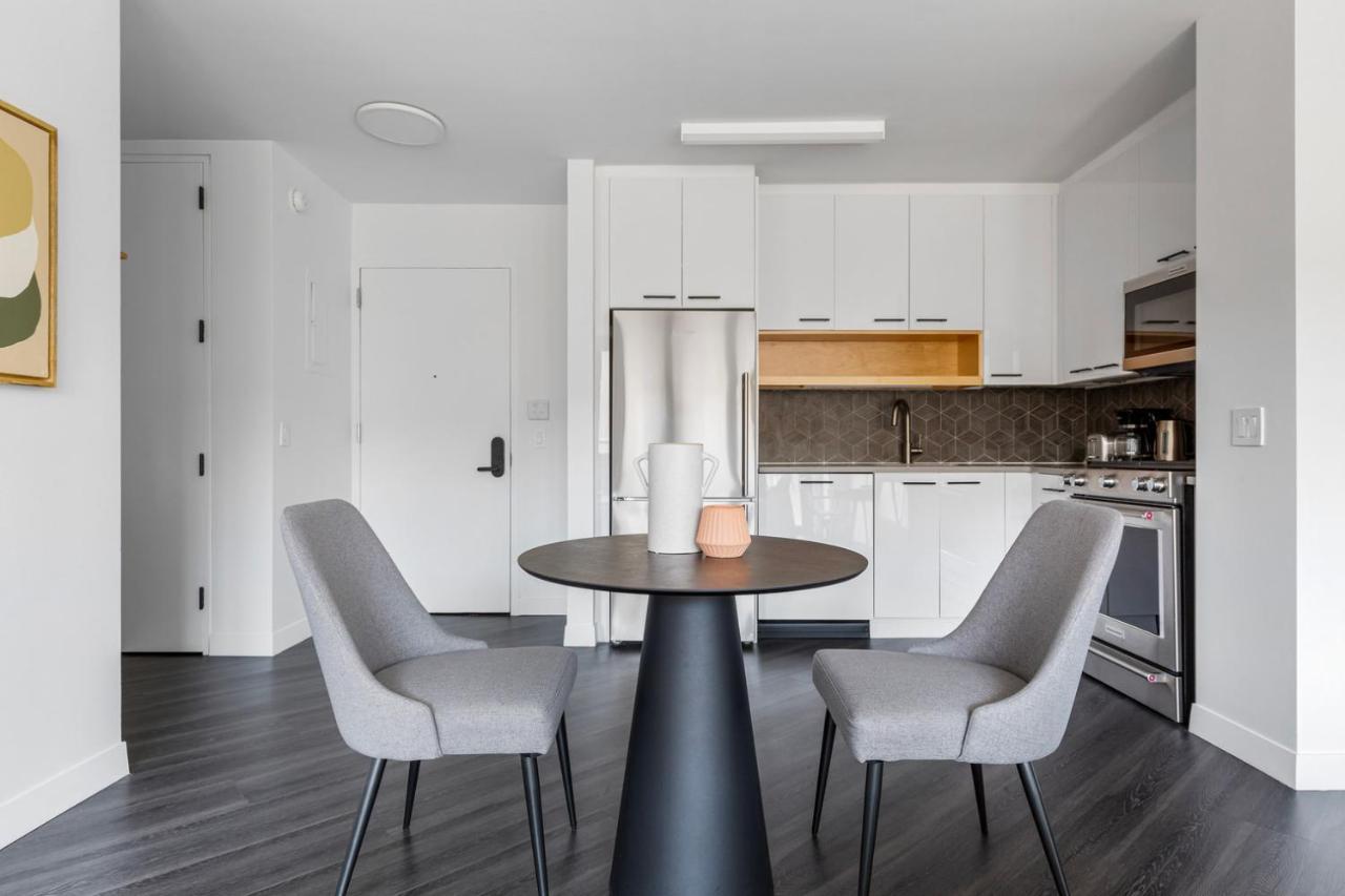 Căn hộ East Village 1br W Balcony Doorman Wd Nr Bars Nyc-1125 New York