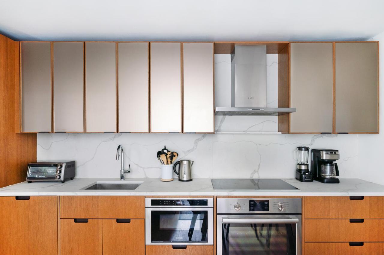 Midtown East 2 Bedroom Căn hộ