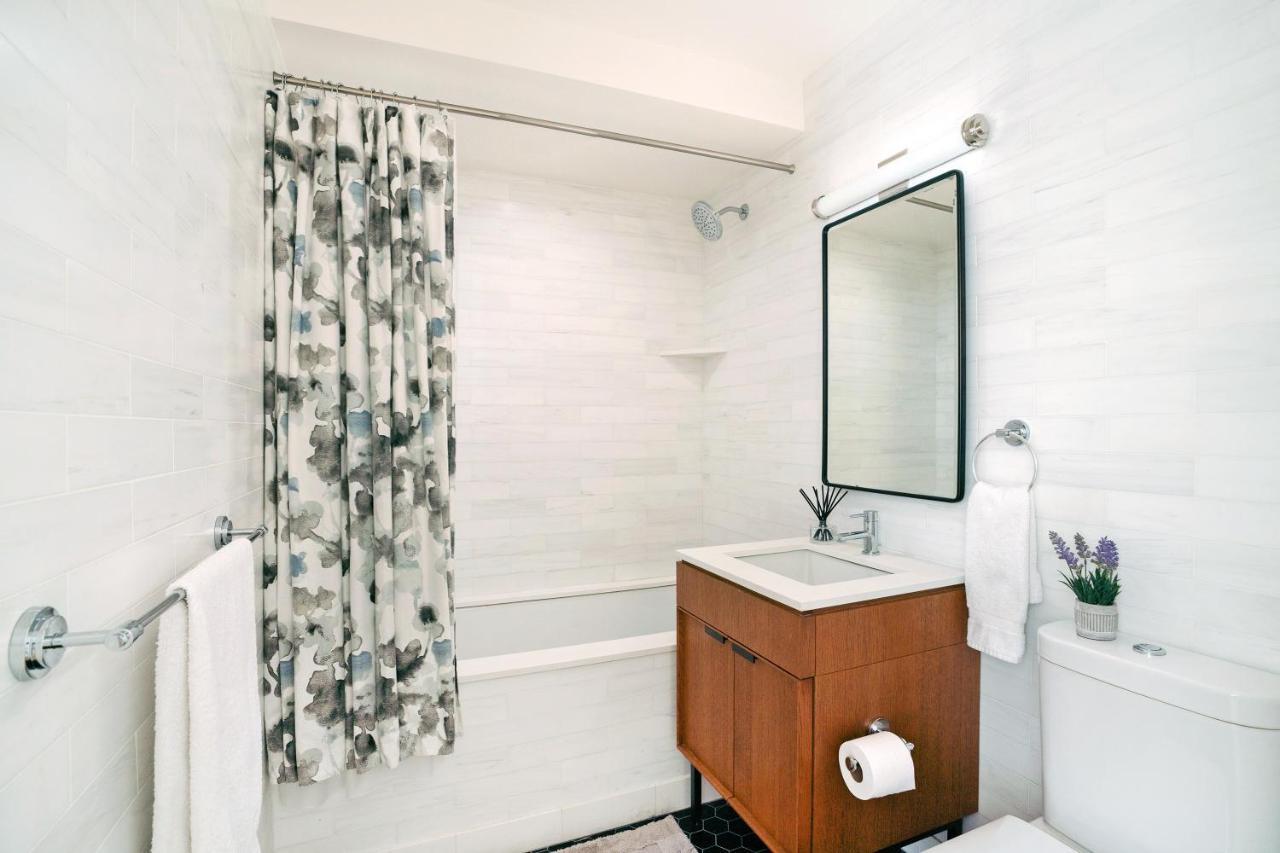 Căn hộ Midtown East 2 Bedroom