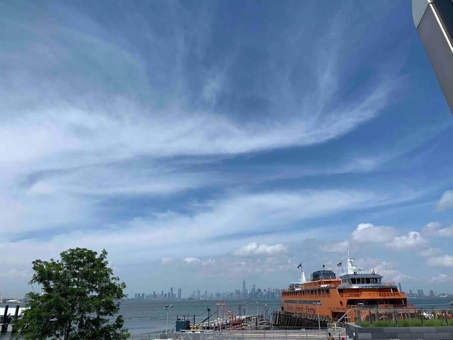 By Harbor * Nova York