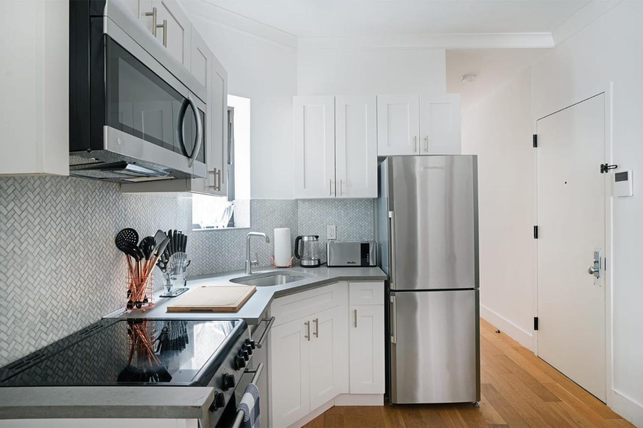 Apartment 1290-13 Newly Renovated 2 Bedrooms In Ues