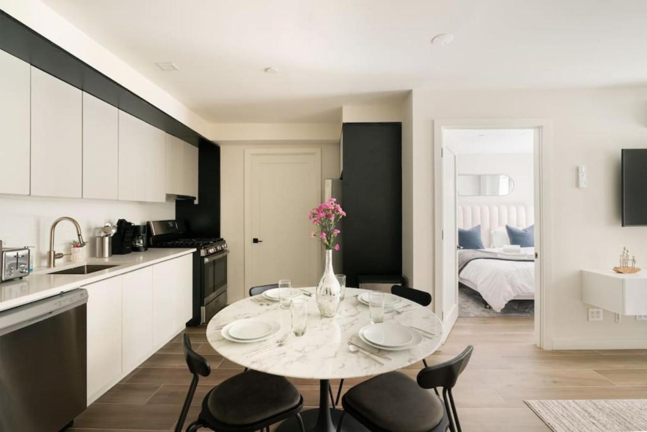 Casa Del Sogno Upper East Side- Massive 1br W Private Patio *