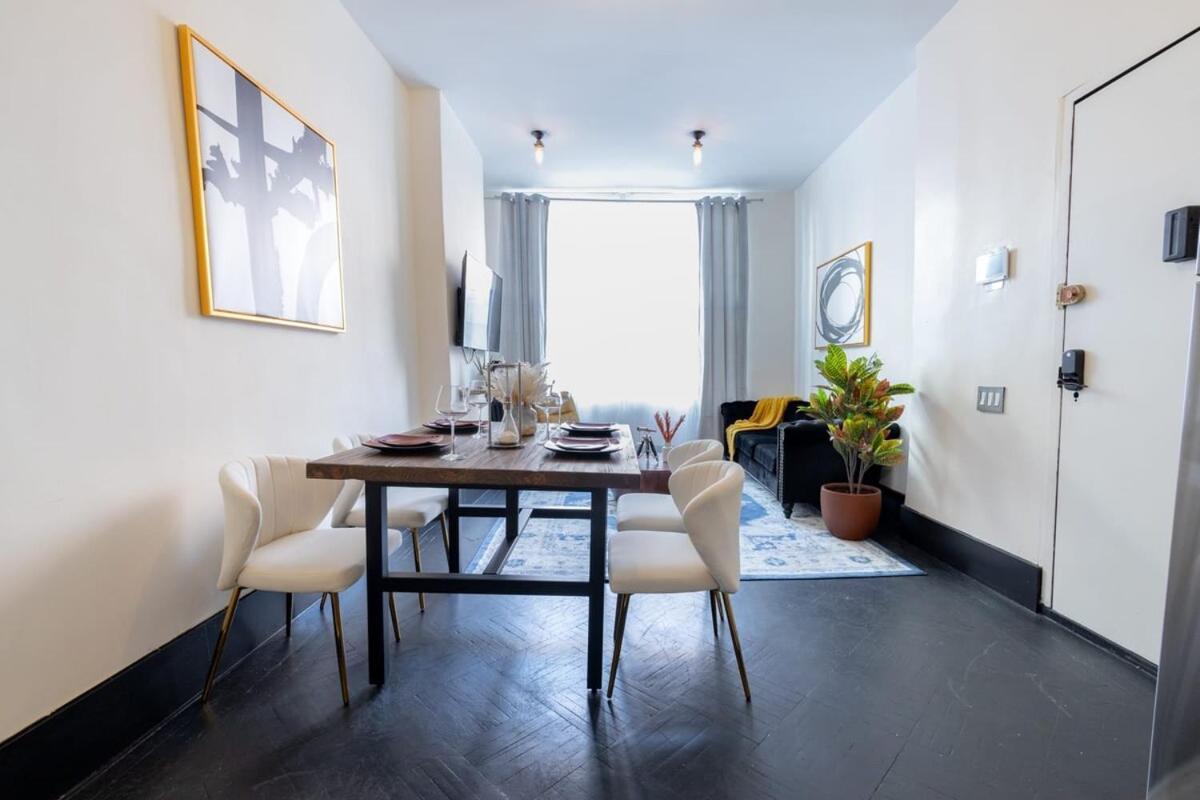 E10-1 Designer East Village Townhouse 1br Nova York