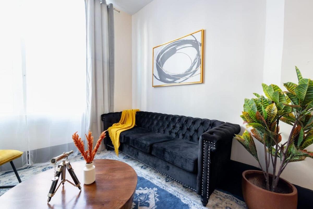 E10-1 Designer East Village Townhouse 1br Apartamento Nova York