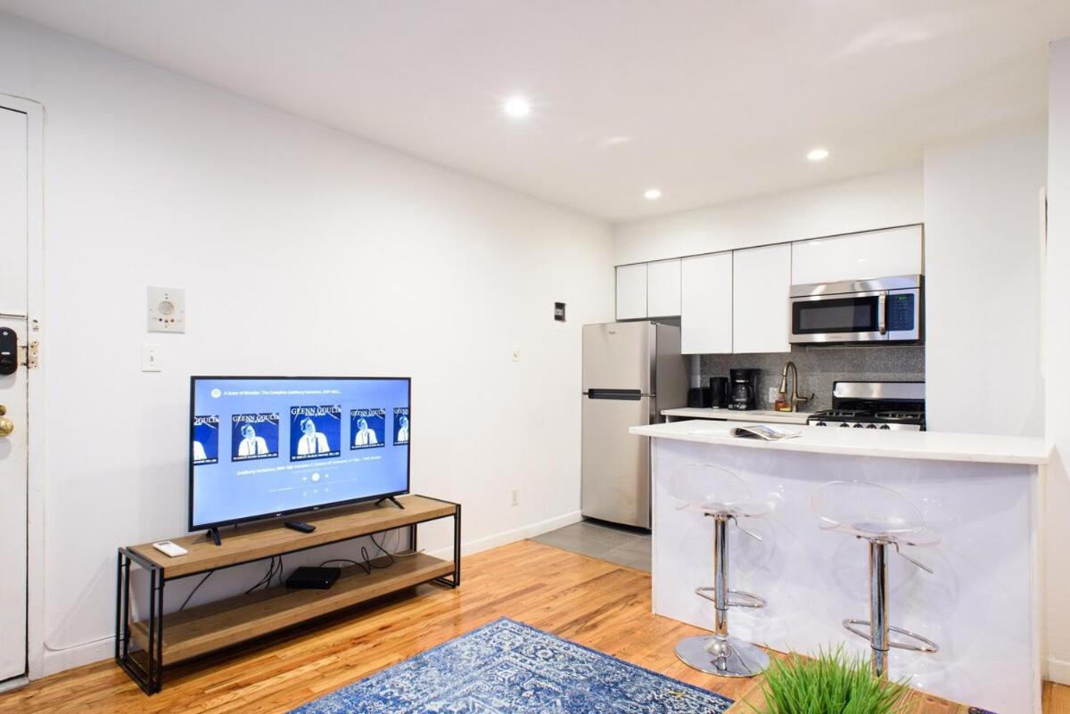 26-4b Newly Furnished 1br W D Courtyard Nova York