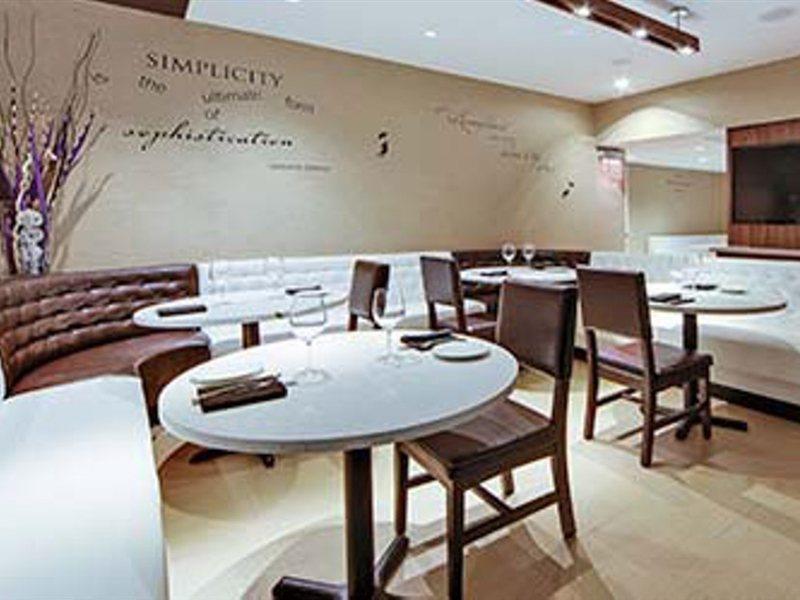Wyndham Garden Chinatown Khách sạn 4*