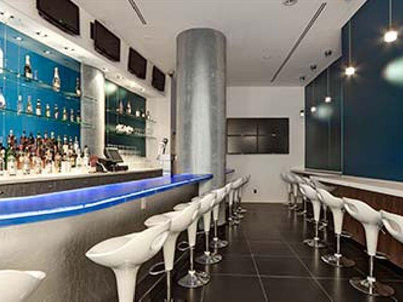 Khách sạn Wyndham Garden Chinatown 4*