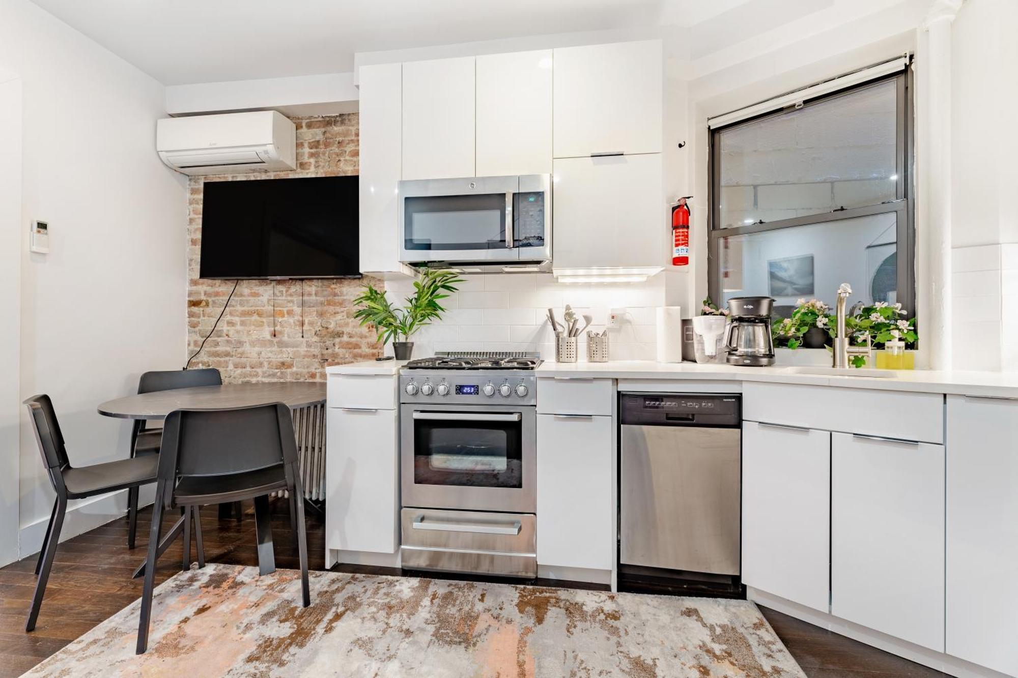 Explore The Authentic Designers 2bd In Hudson Yards Apartamento