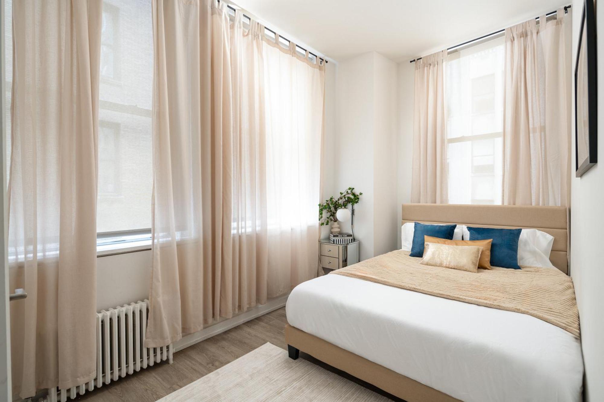 Căn hộ Luxury 2bd Nr St Gym Rooftop W/d New York
