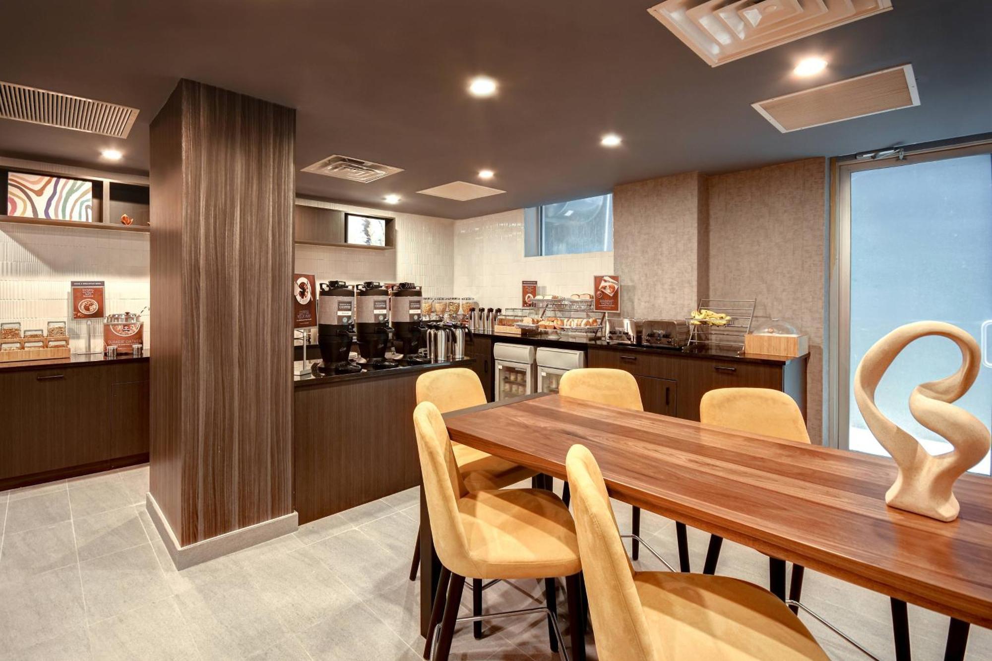 Khách sạn Springhill By Marriott Midtown Manhattan/park Ave 3*