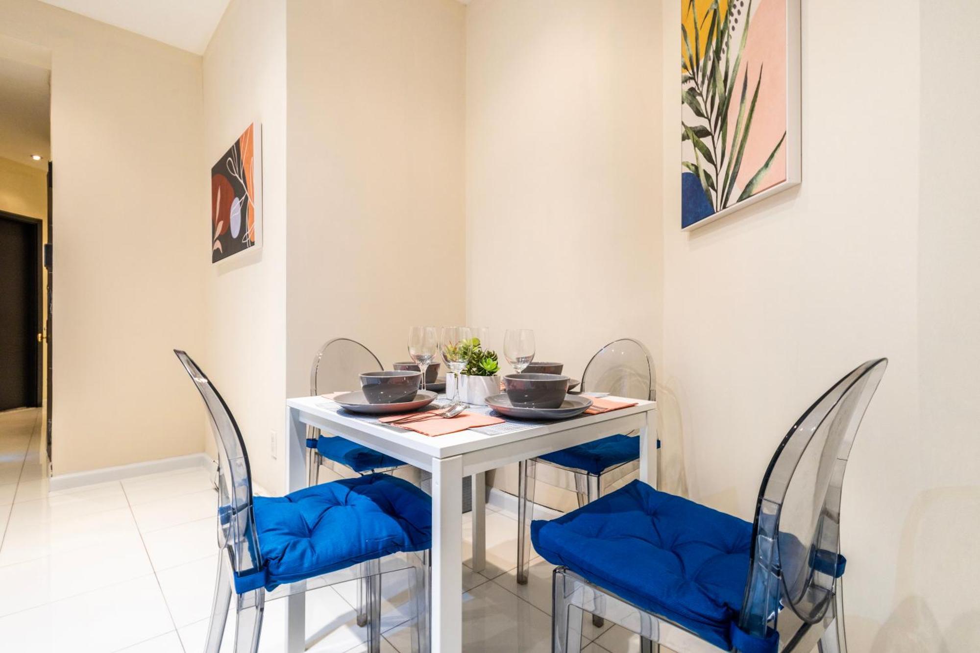 Căn hộ Gorgeous 4bd Apt In The Heart Of Nyc New York