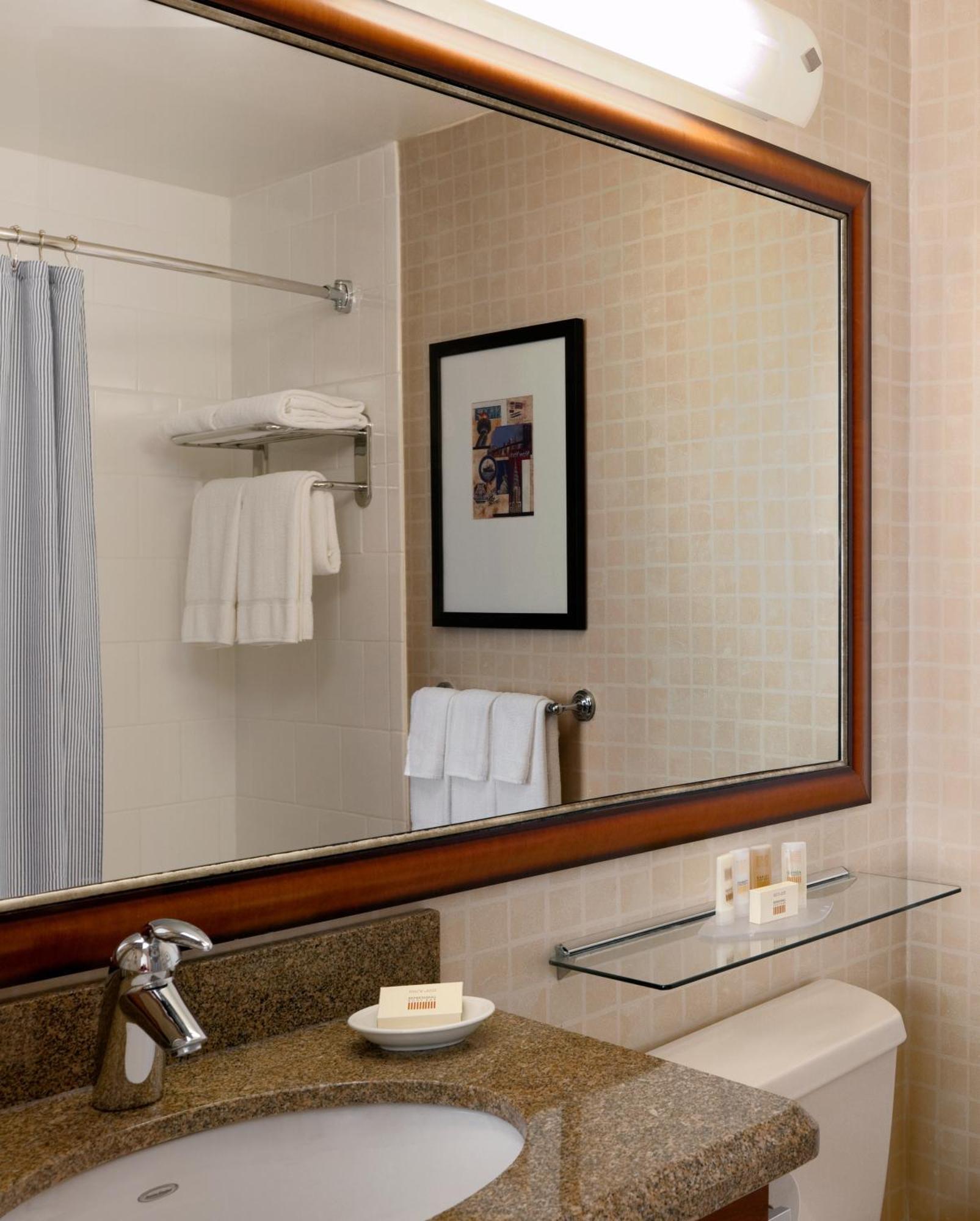 Courtyard By Marriott Manhattan/ Fifth Avenue Khách sạn 4*