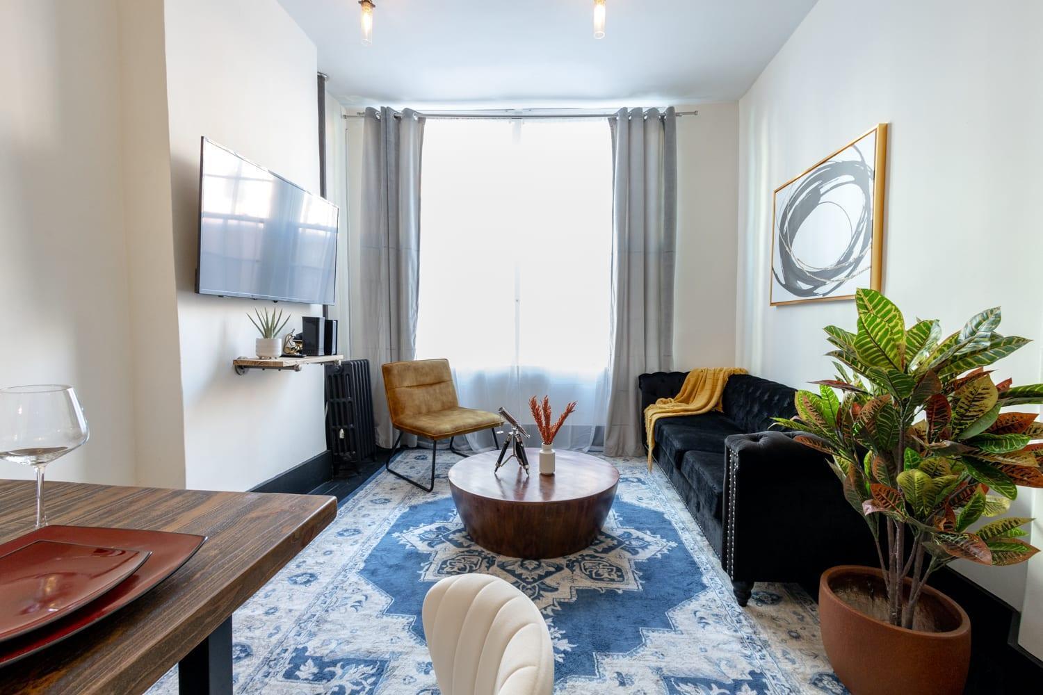 E10-1 Designer East Village Townhouse 1br * Nova York